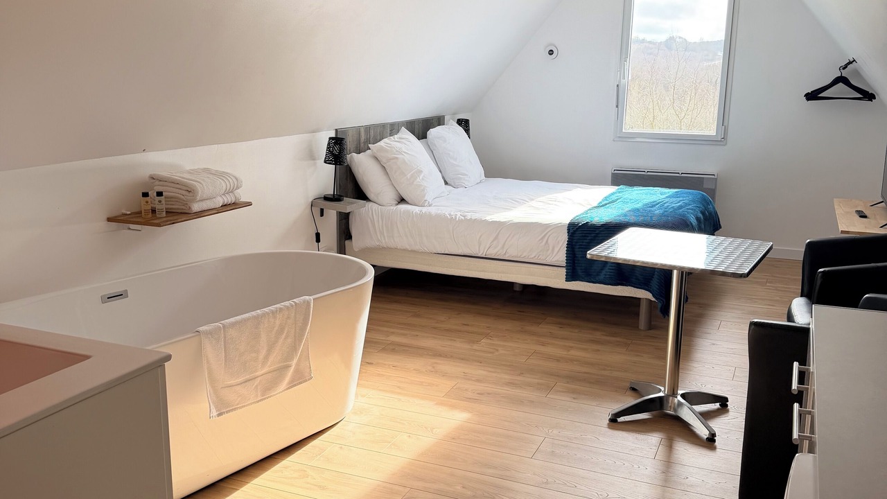 Photo of Bedroom in Isques