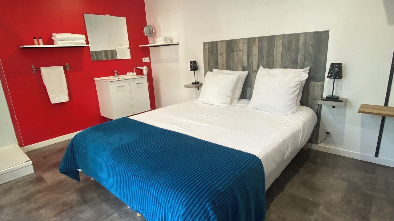 Photo of Bedroom in Isques