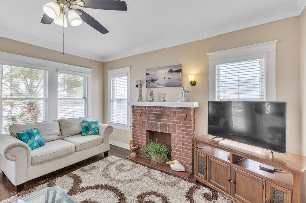 Photo of Bedroom in San Jacinto