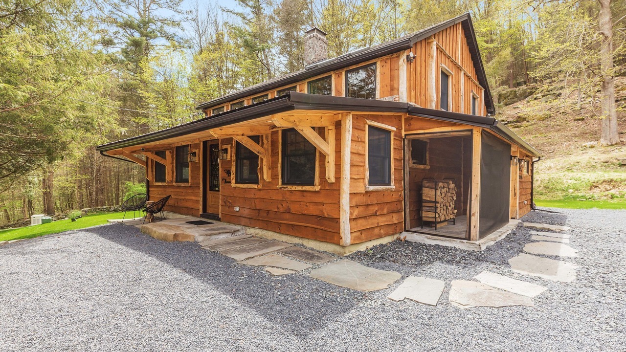 Photo of Outdoor in Pond Eddy