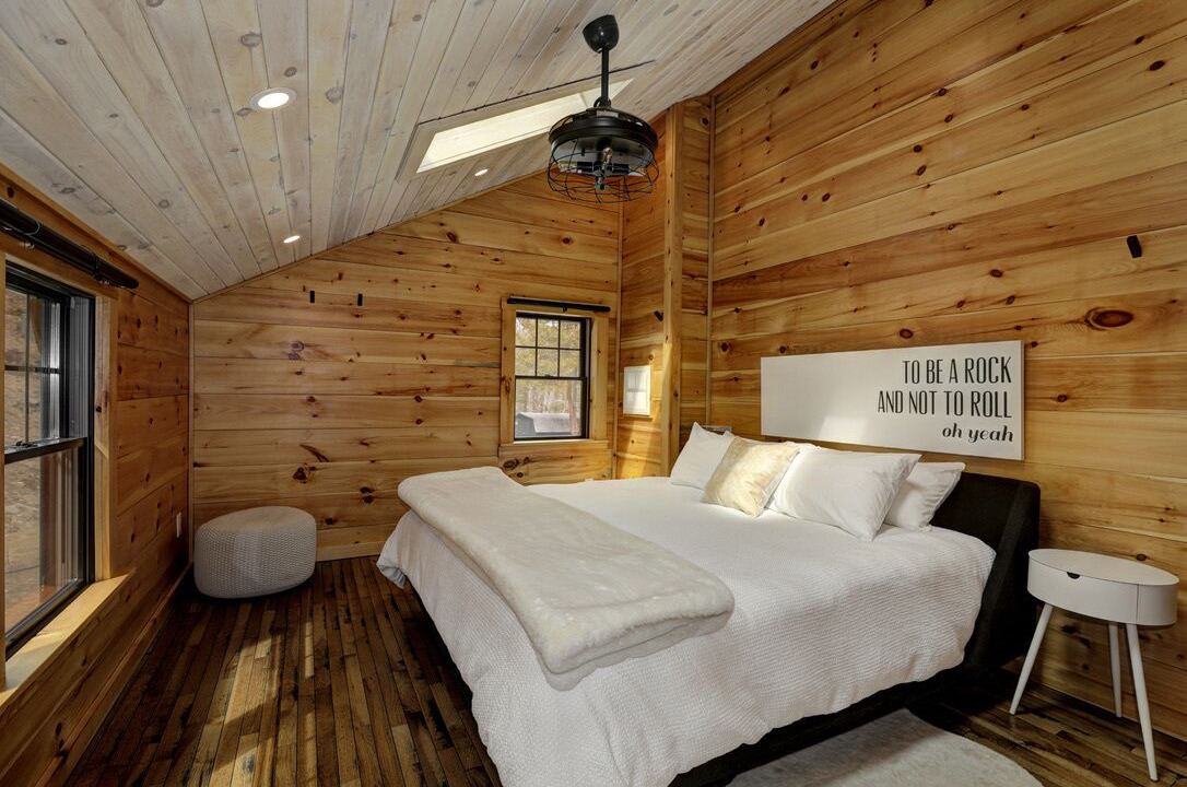 Photo of Others in Pond Eddy