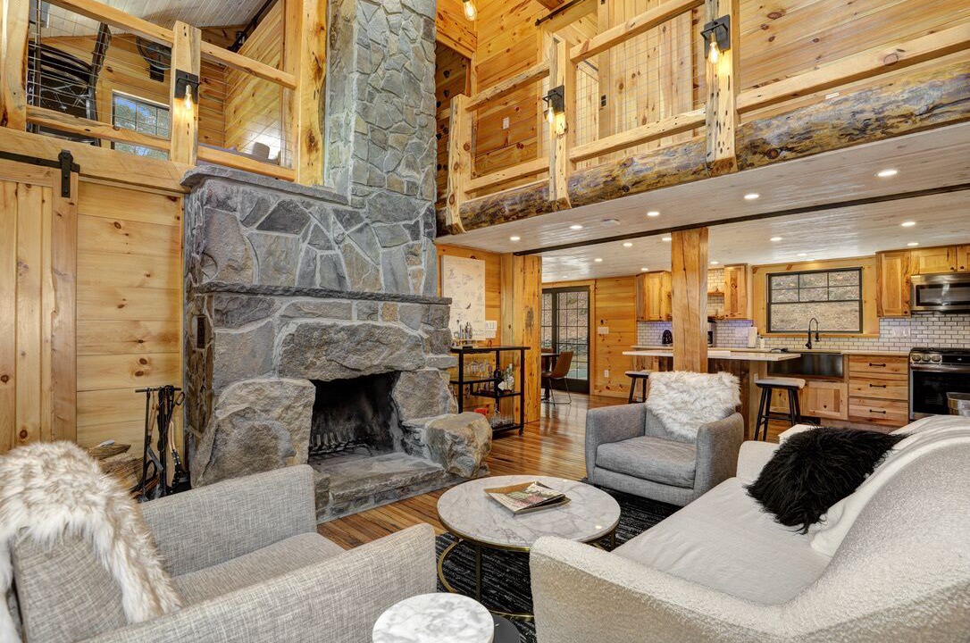 Photo of Livingroom in Pond Eddy