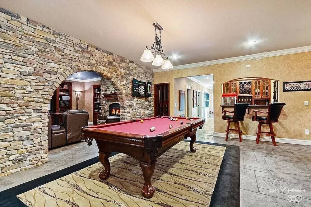 Photo of Bedroom in Maysville