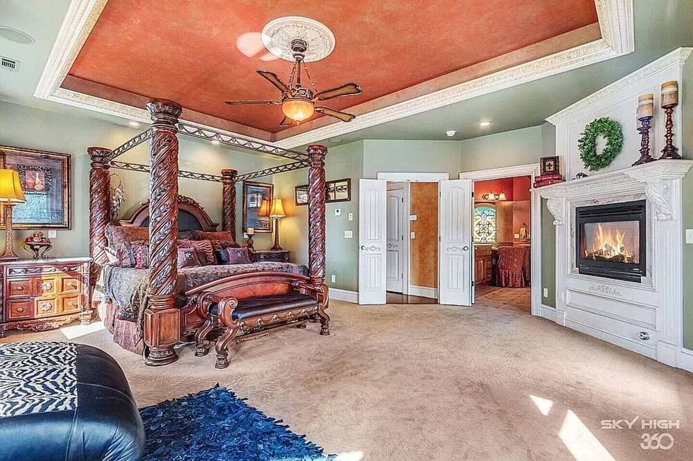 Photo of Bedroom in Maysville