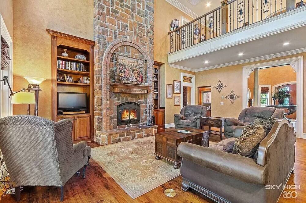 Photo of Livingroom in Maysville