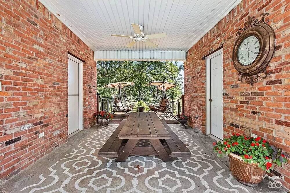 Photo of Patio Balcony in Maysville