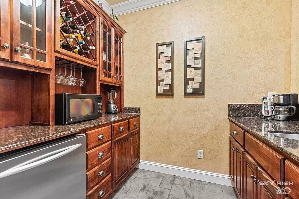Photo of Kitchen in Maysville