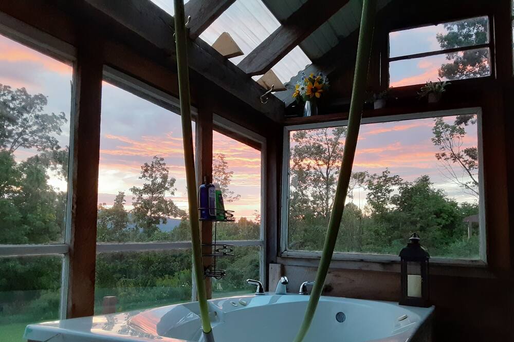 Photo of Bathroom in Town of Broome