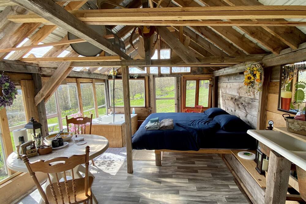Photo of Bedroom in Town of Broome