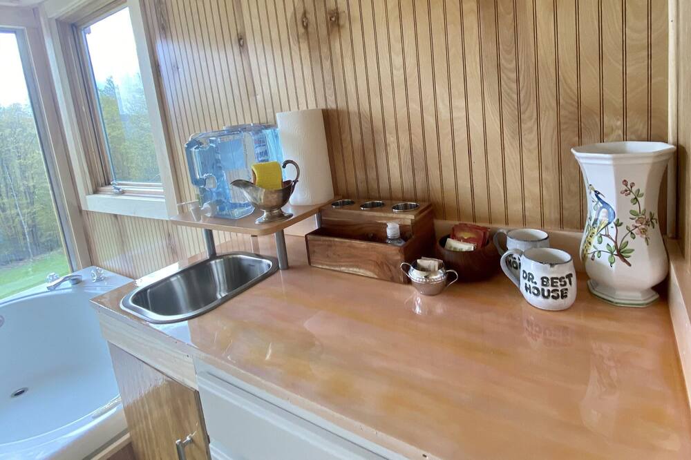 Photo of Kitchen in Town of Broome
