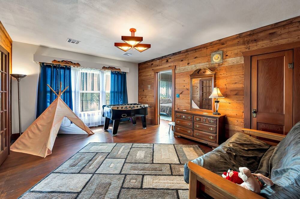 Photo of Livingroom in Clifton