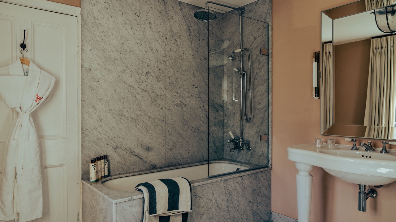 Photo of Others in Fifield