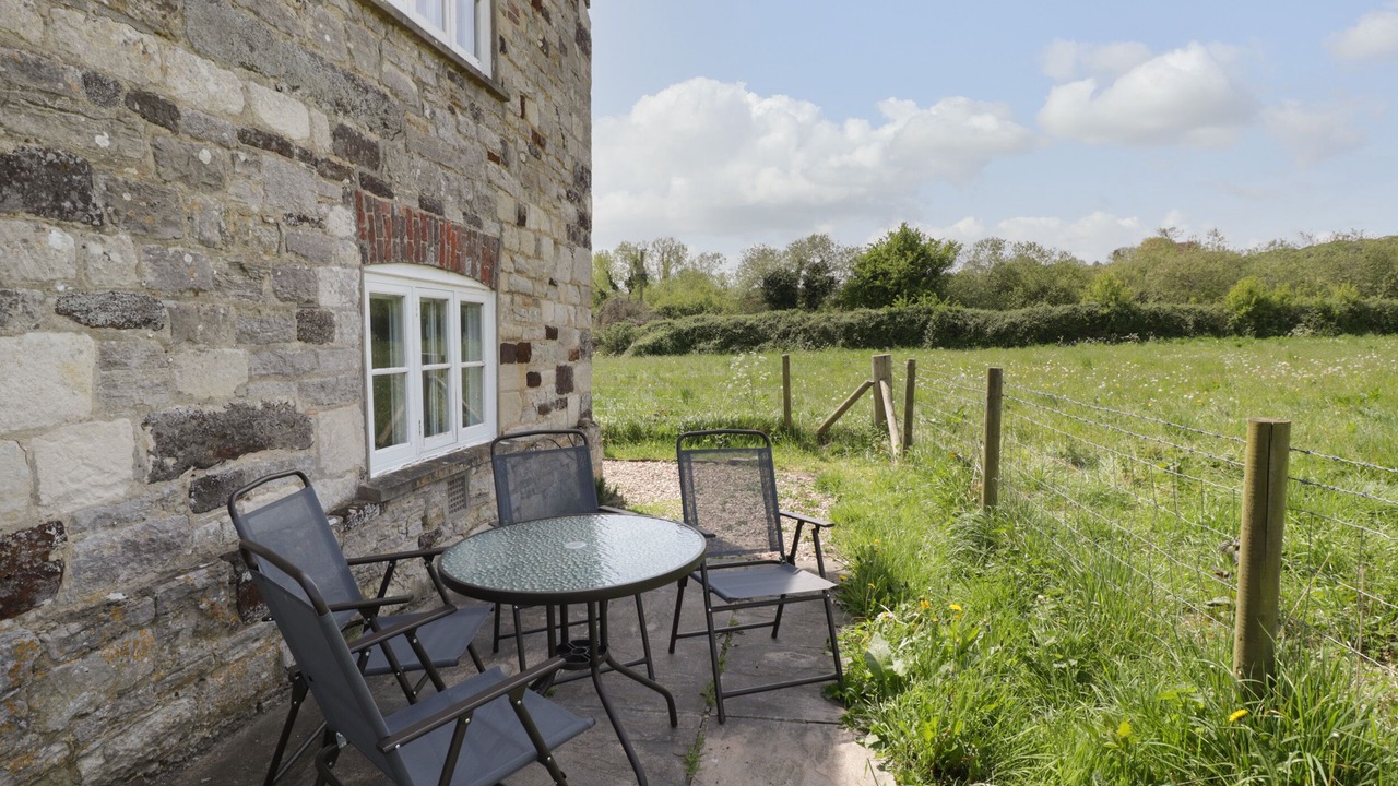Photo of Patio Balcony in Bere Regis