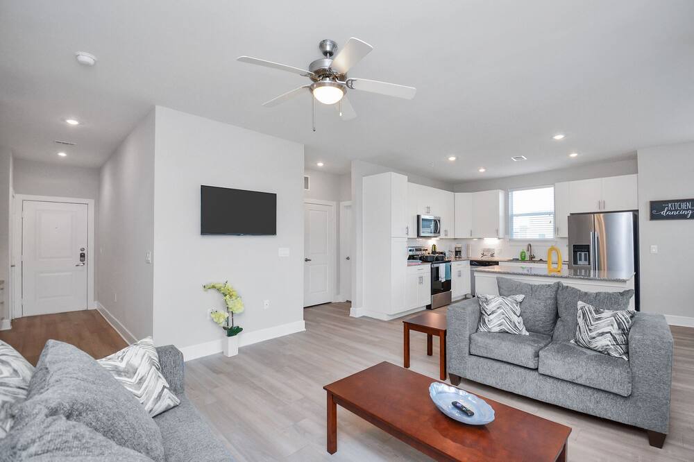 Photo of Livingroom in Addicks