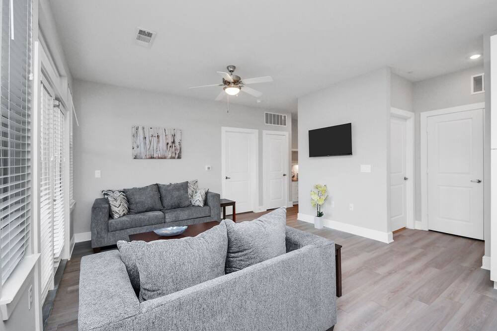 Photo of Livingroom in Addicks