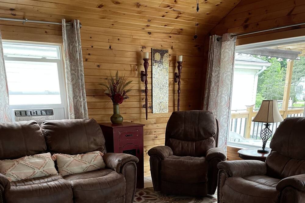 Photo of Livingroom in Lexington