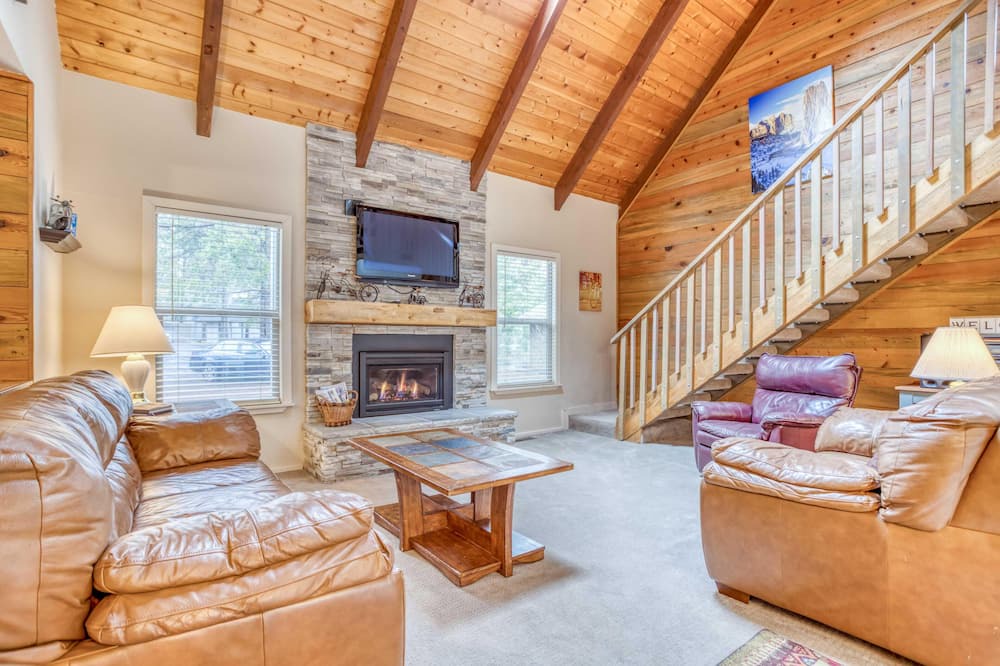 Photo of Livingroom in Deer Park