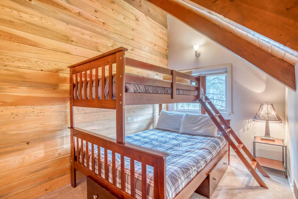 Photo of Bedroom in Deer Park