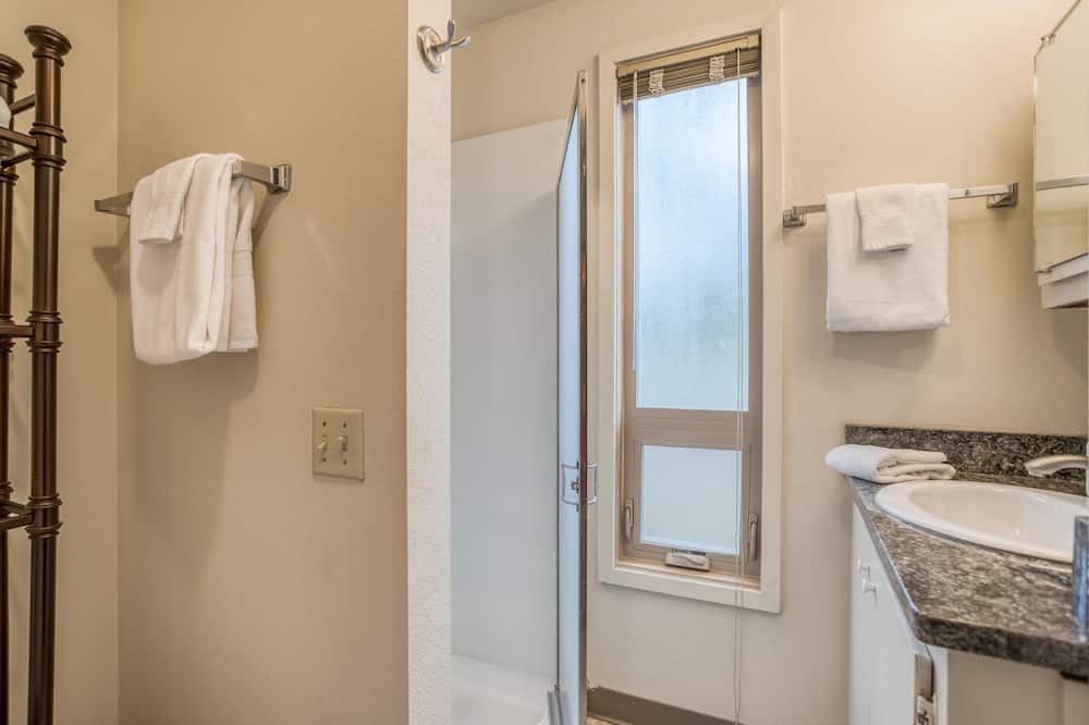 Photo of Bathroom in Deer Park