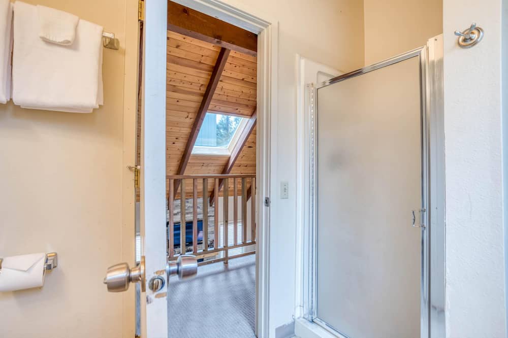 Photo of Bathroom in Deer Park