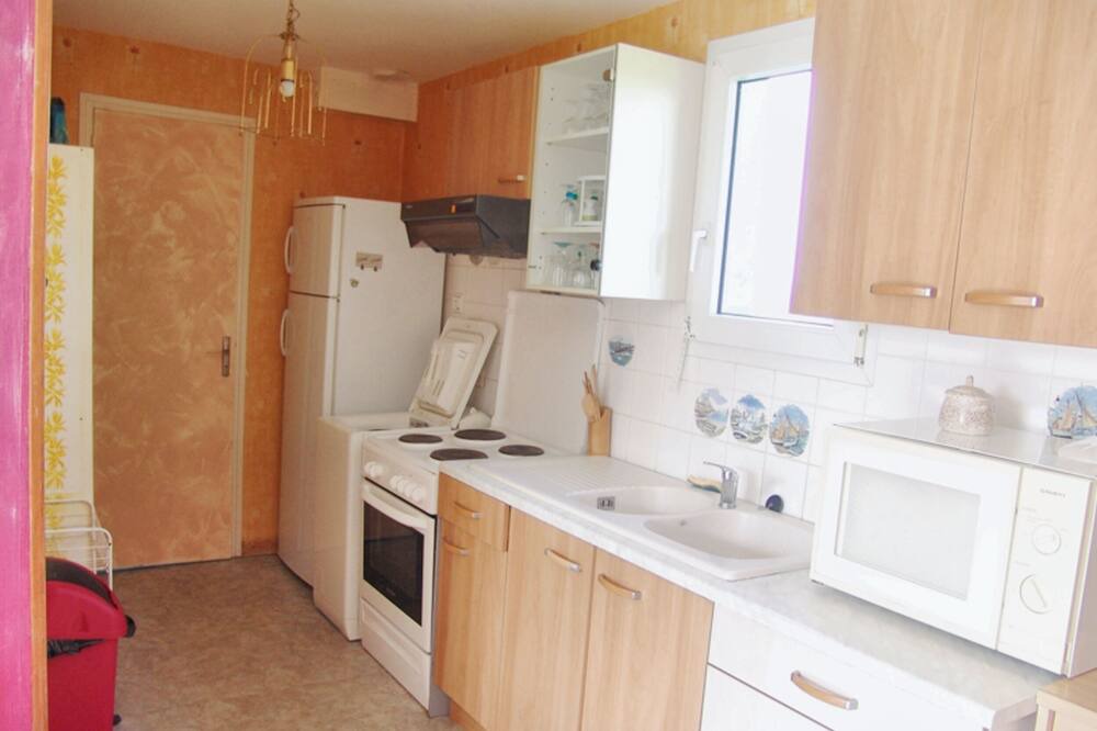 Photo of Kitchen in Montmartin-sur-Mer