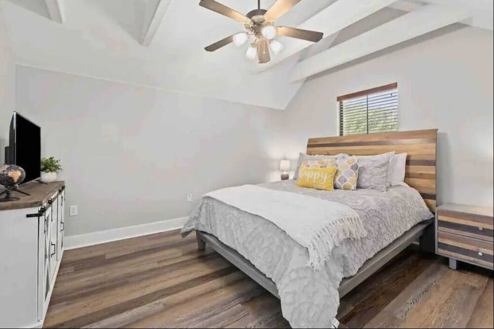 Photo of Bedroom in Jonestown