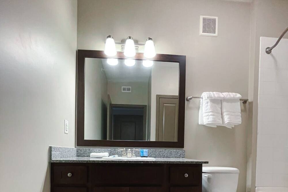 Photo of Bathroom in Ferndale