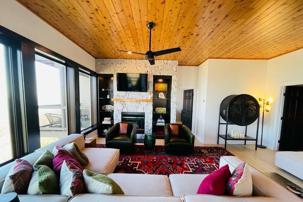 Photo of Livingroom in Mountain Air