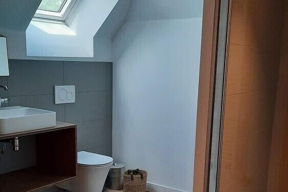 Photo of Bathroom in Nanton