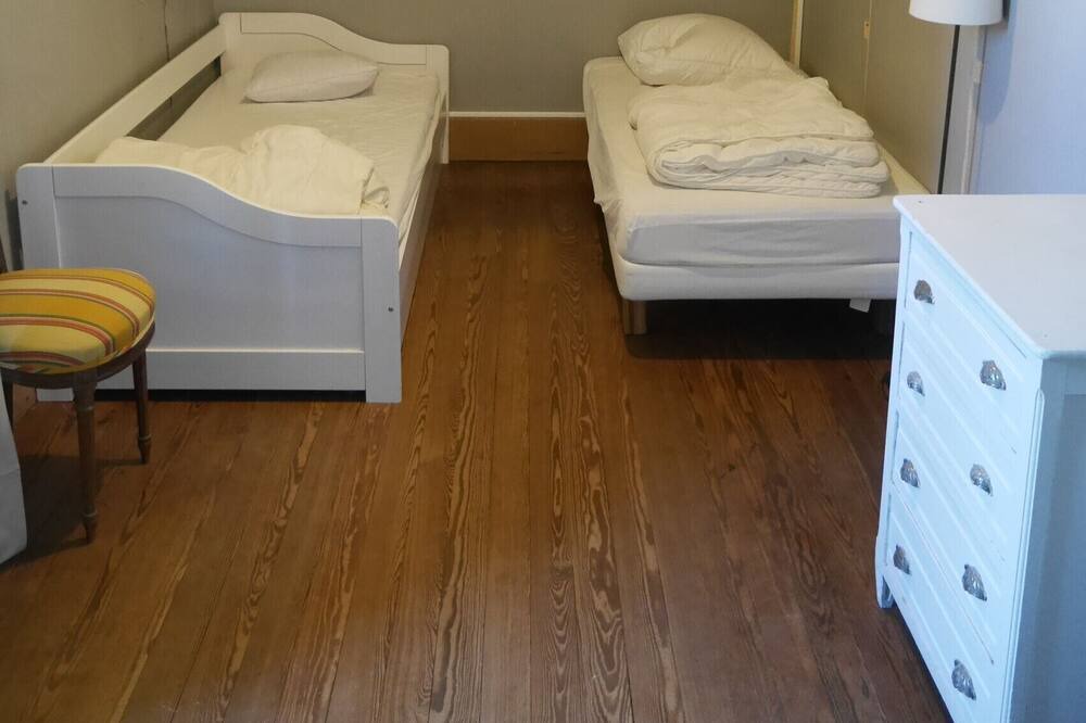 Photo of Bedroom in Nanton