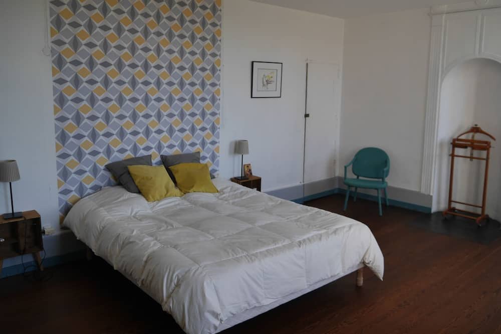 Photo of Bedroom in Nanton