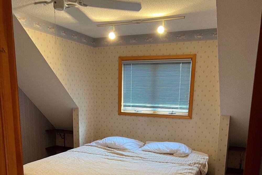 Photo of Bedroom in Deposit