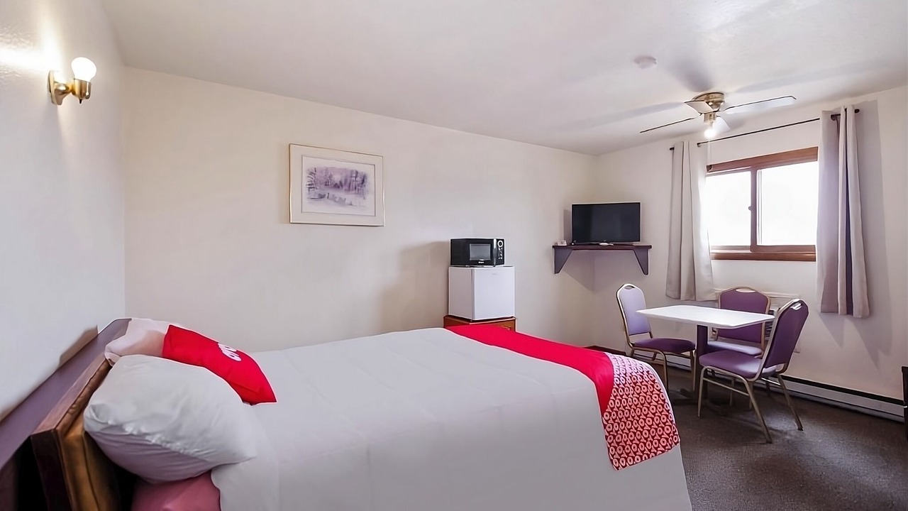 Photo of Bedroom in Cheyenne Wells
