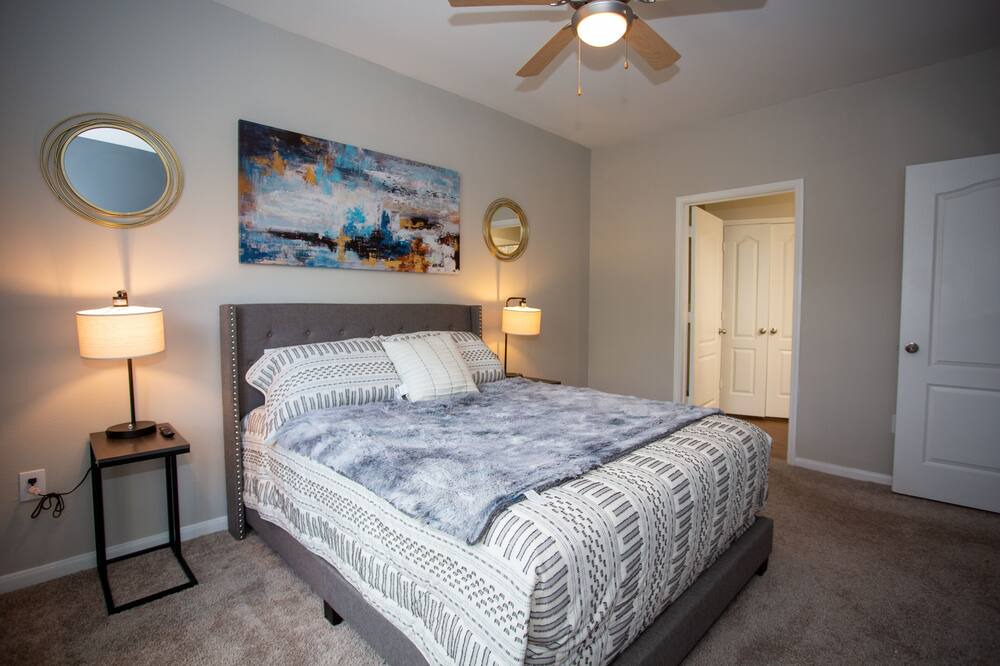 Photo of Bedroom in Kingwood