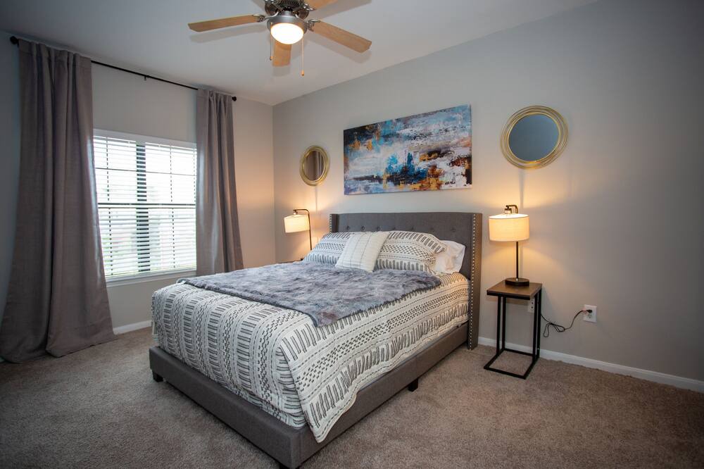 Photo of Bedroom in Kingwood