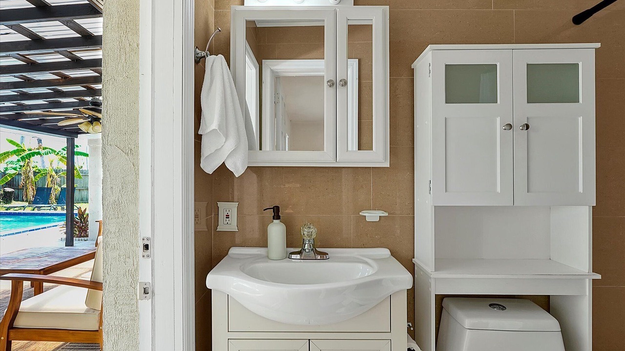 Photo of Others in Cocoa Isles