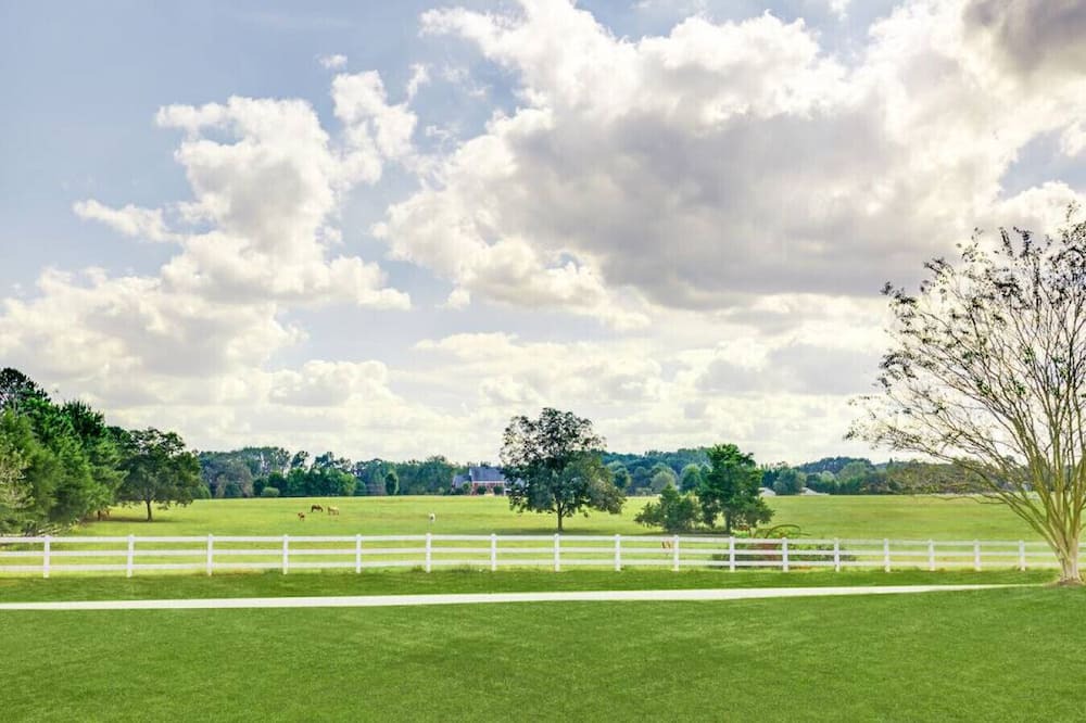 Photo of Others in Social Circle