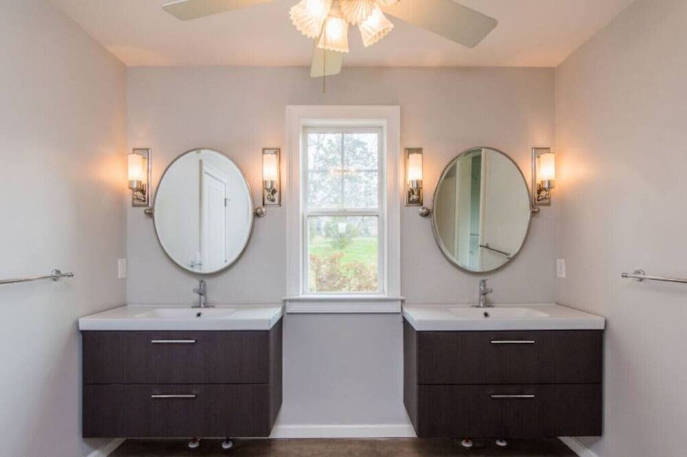 Photo of Others in Social Circle