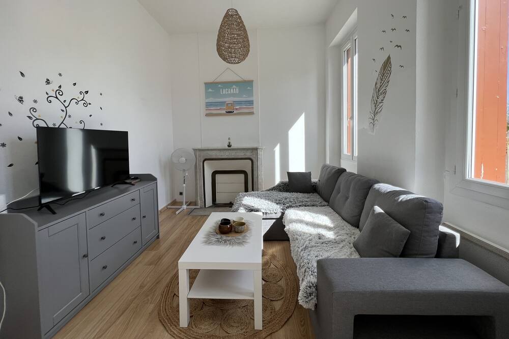 Photo of Livingroom in Cussac-Fort-Medoc