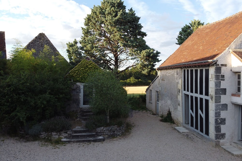 Photo of Outdoor in Manthelan
