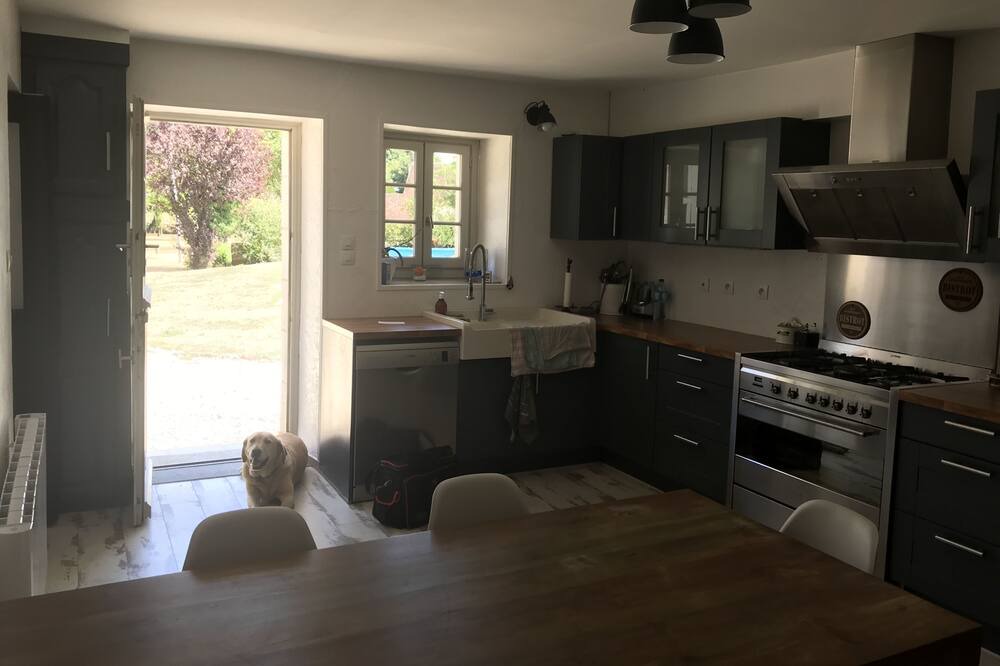 Photo of Kitchen in Manthelan