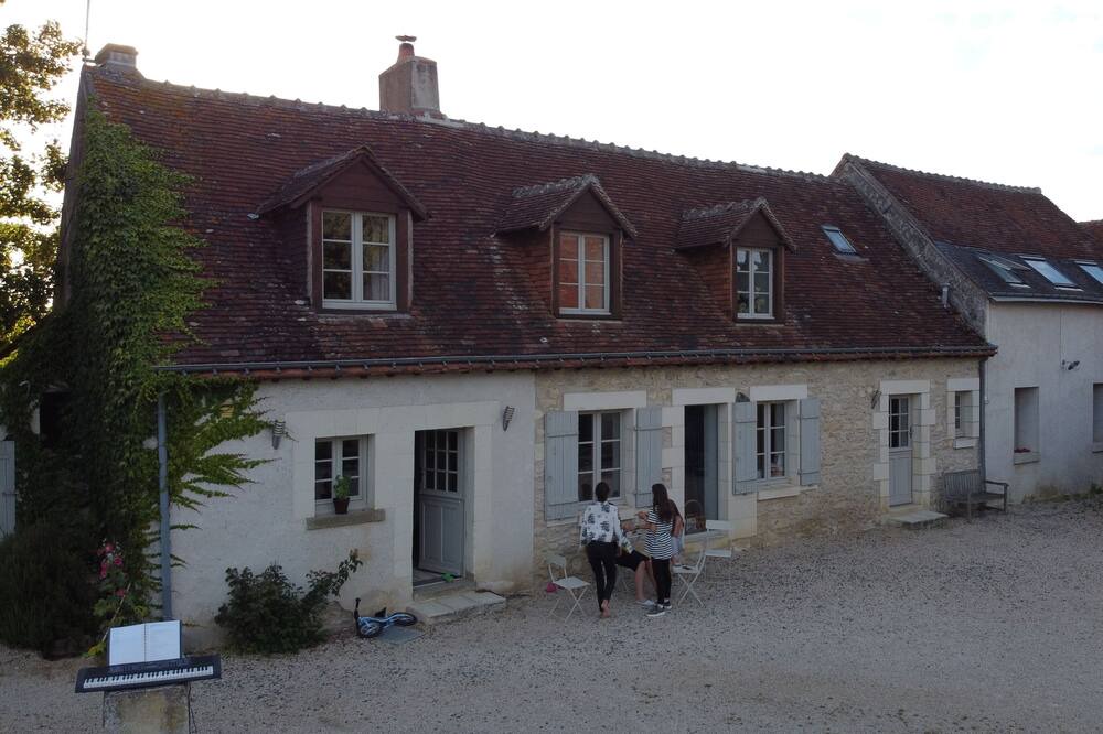 Photo of Outdoor in Manthelan