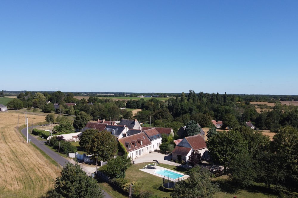 Photo of Outdoor in Manthelan