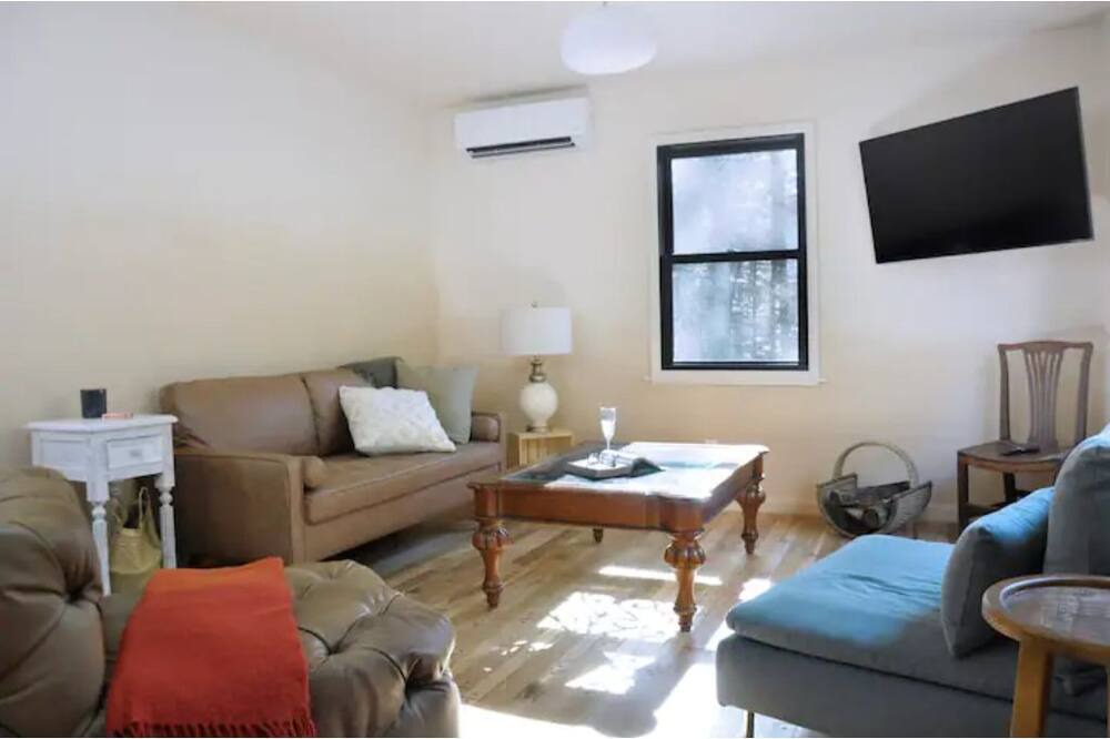 Photo of Livingroom in Accord