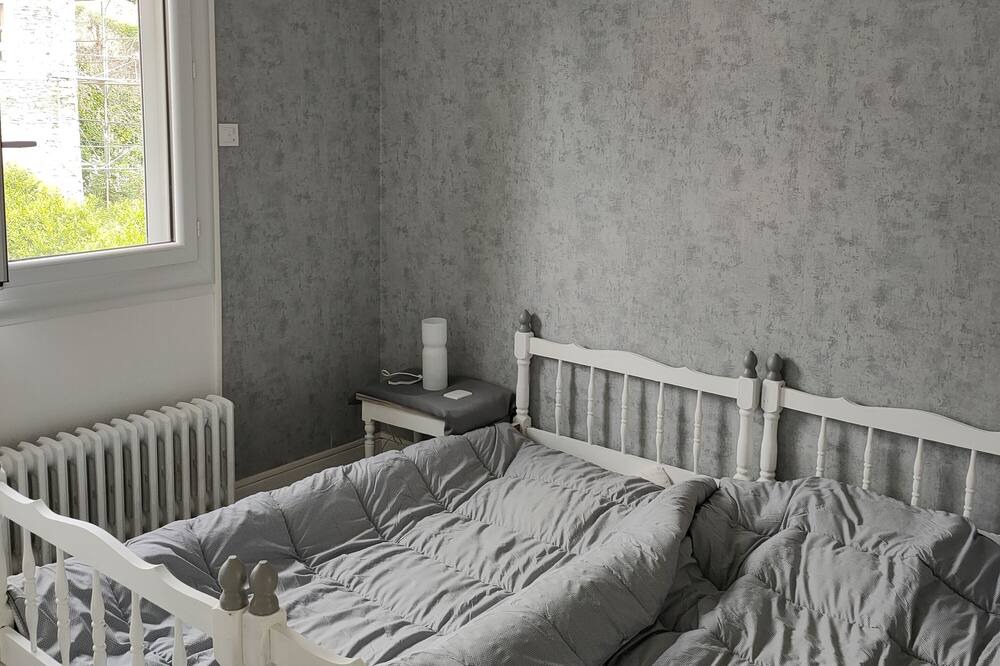 Photo of Bedroom in Villefranche-de-Rouergue
