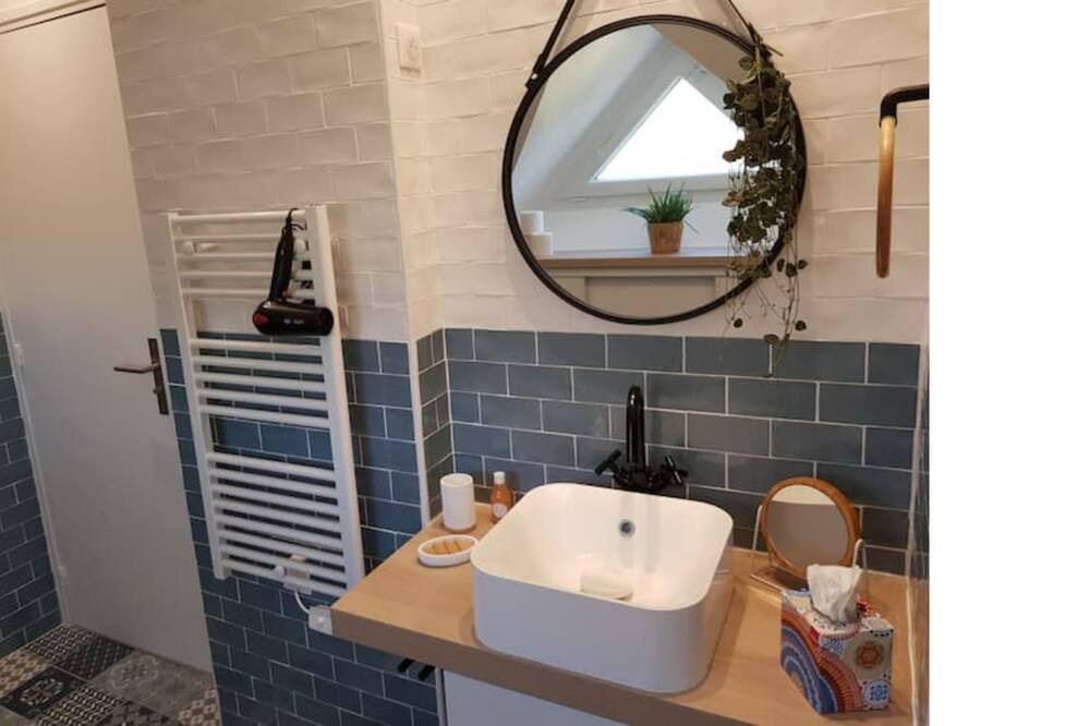 Photo of Bathroom in Milly-la-Foret