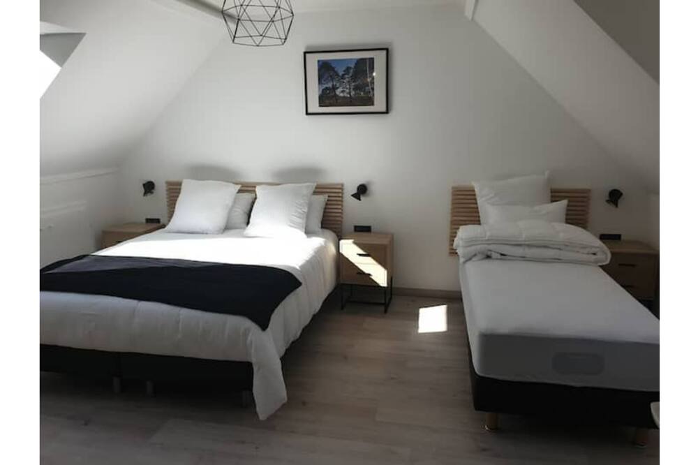 Photo of Bedroom in Milly-la-Foret