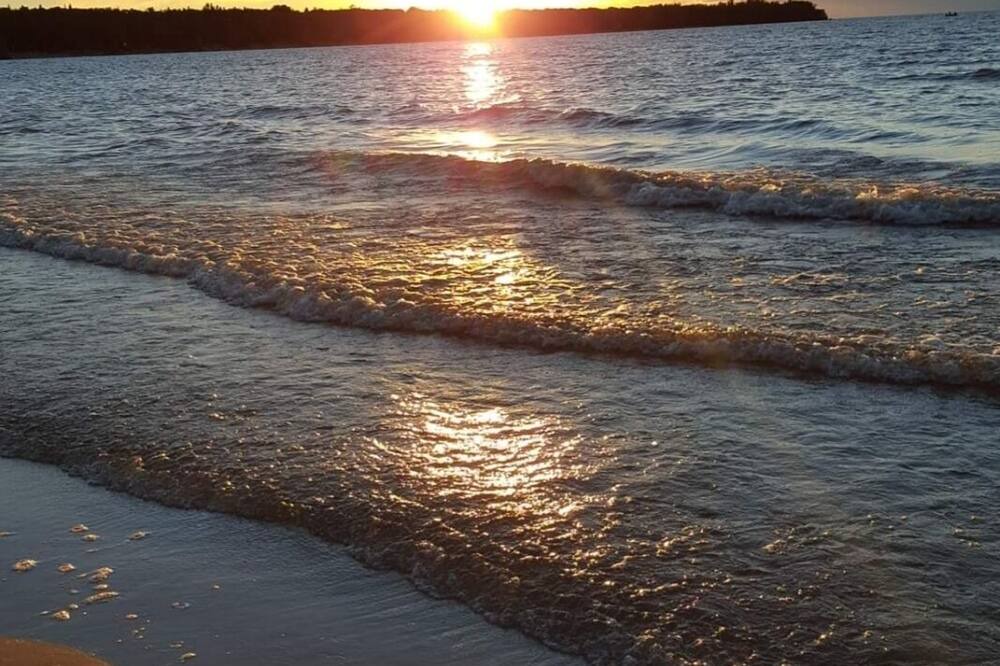Photo of Others in Hillside Beach