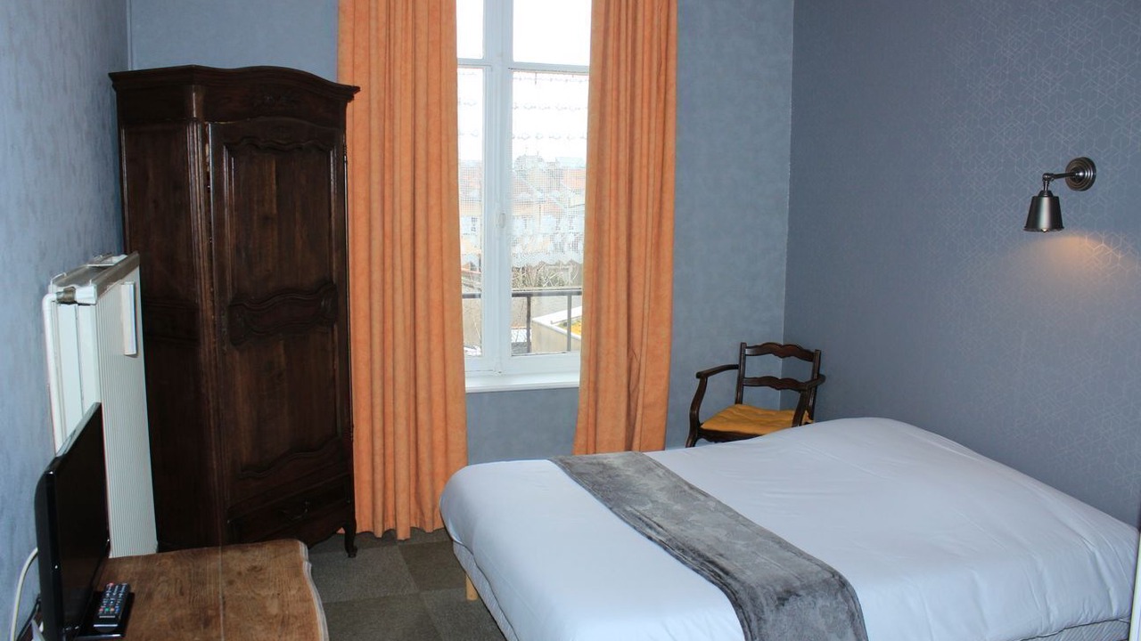 Photo of Bedroom in Toul