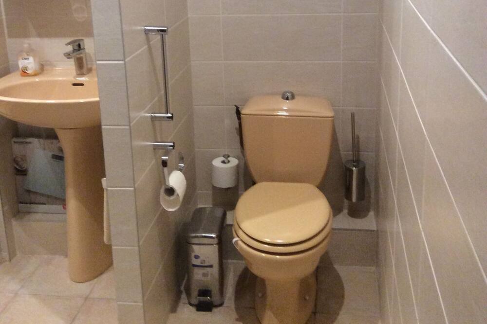 Photo of Bathroom in Ganges